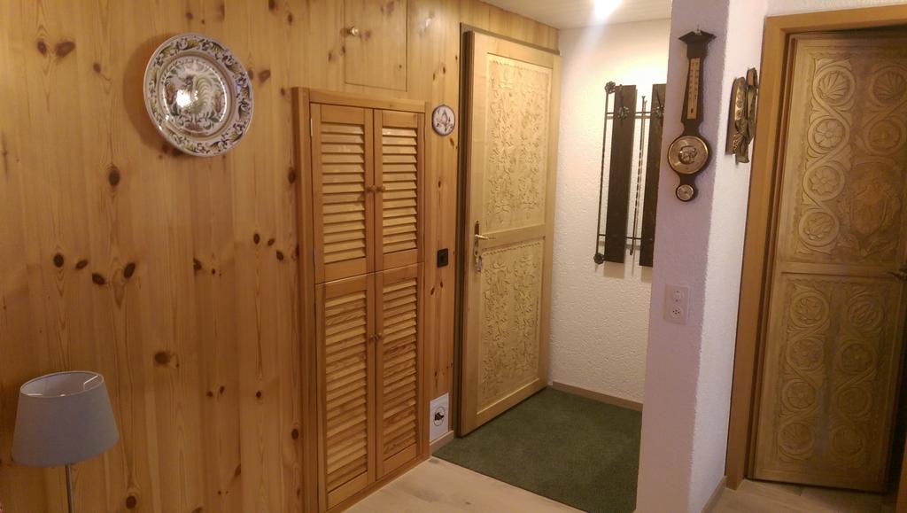 Mom - Alpine Boutique Apartments, Grindelwald Gletscher, Eiger View Terrace Studio Rum bild